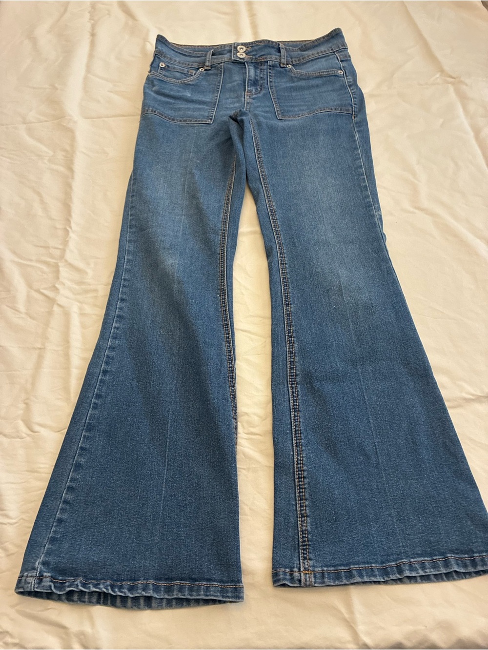Women's Blue Flare Jeans - Mid Wash Size 9 Reto Inspired